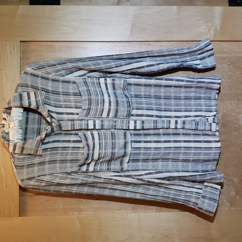 Knot Sisters Stripe Button Down Top Size Med